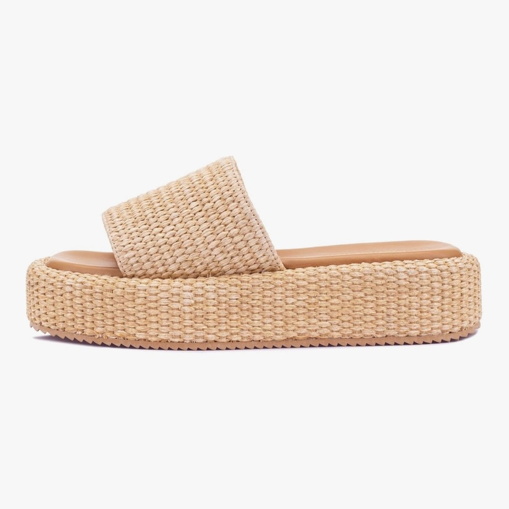 Monrovia Women's Tan Platform Sandals